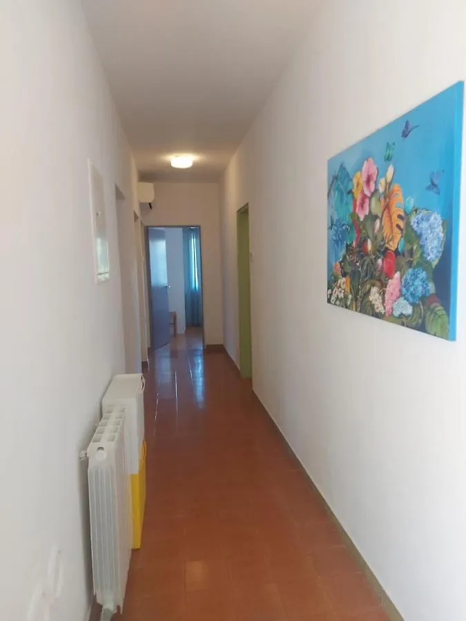 Apartment Iva Pula 반졸레